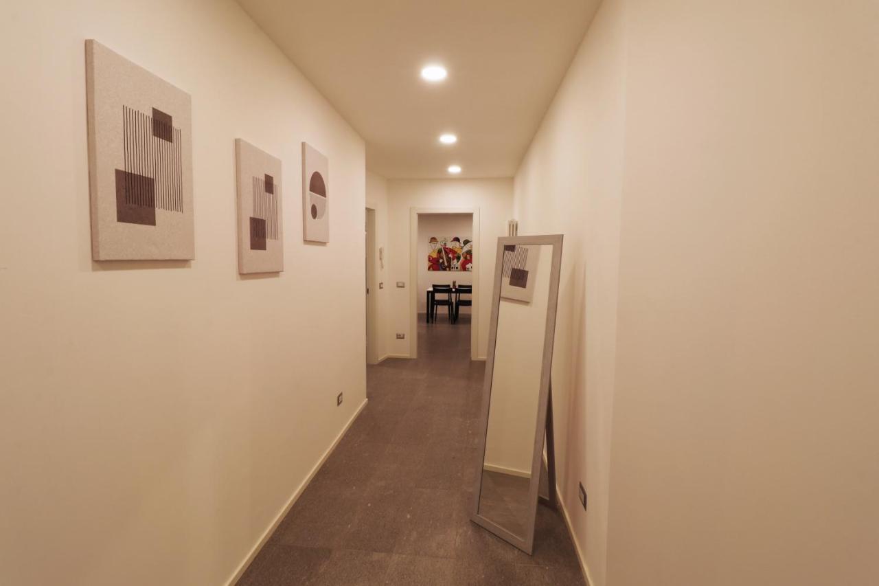 Hosting Studio - 2 Sondrio Exterior foto